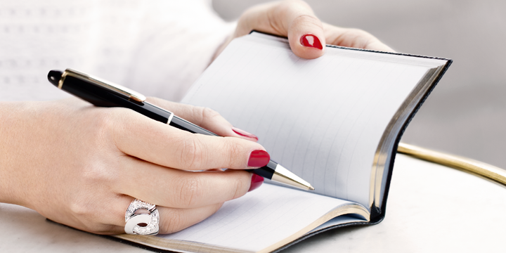 Menottes-dinvanh-misskonfidentielle