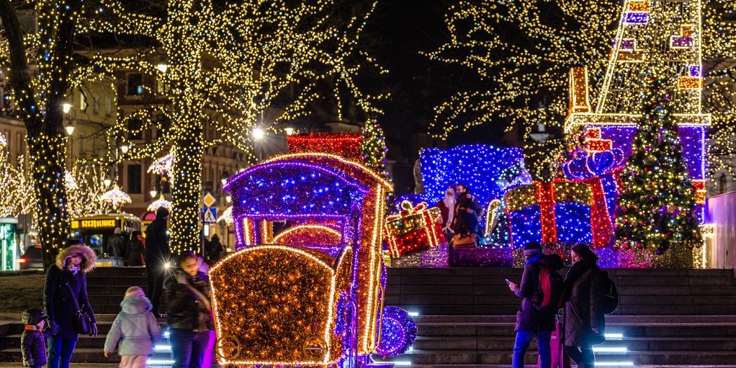 Varsovie_Iluminacja na Krakowskim Przedmie+øciu_fot. z archiwum Warszawskiej Organizacji Turystycznej (2)