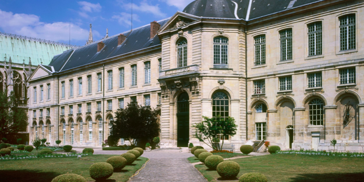 Maison d’éducation de la Légion d’honneur et basilique cathédrale de Saint-Denis sur misskonfidentielle © tourisme93.com