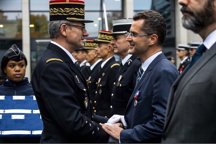 Richard Lizurey et Frédéric Debove, décembre 2018 sur le media institutionnel misskonfidentielle.com © Sirpa Gendarmerie