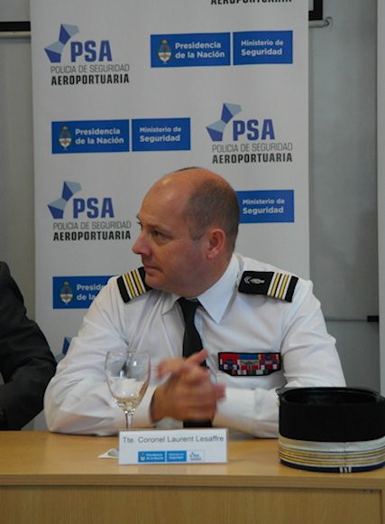 Laurent Lesaffre, Présentation devant les personnels de la Police de la Sécurité Aeroportuaire – Argentine – 2015 © DR