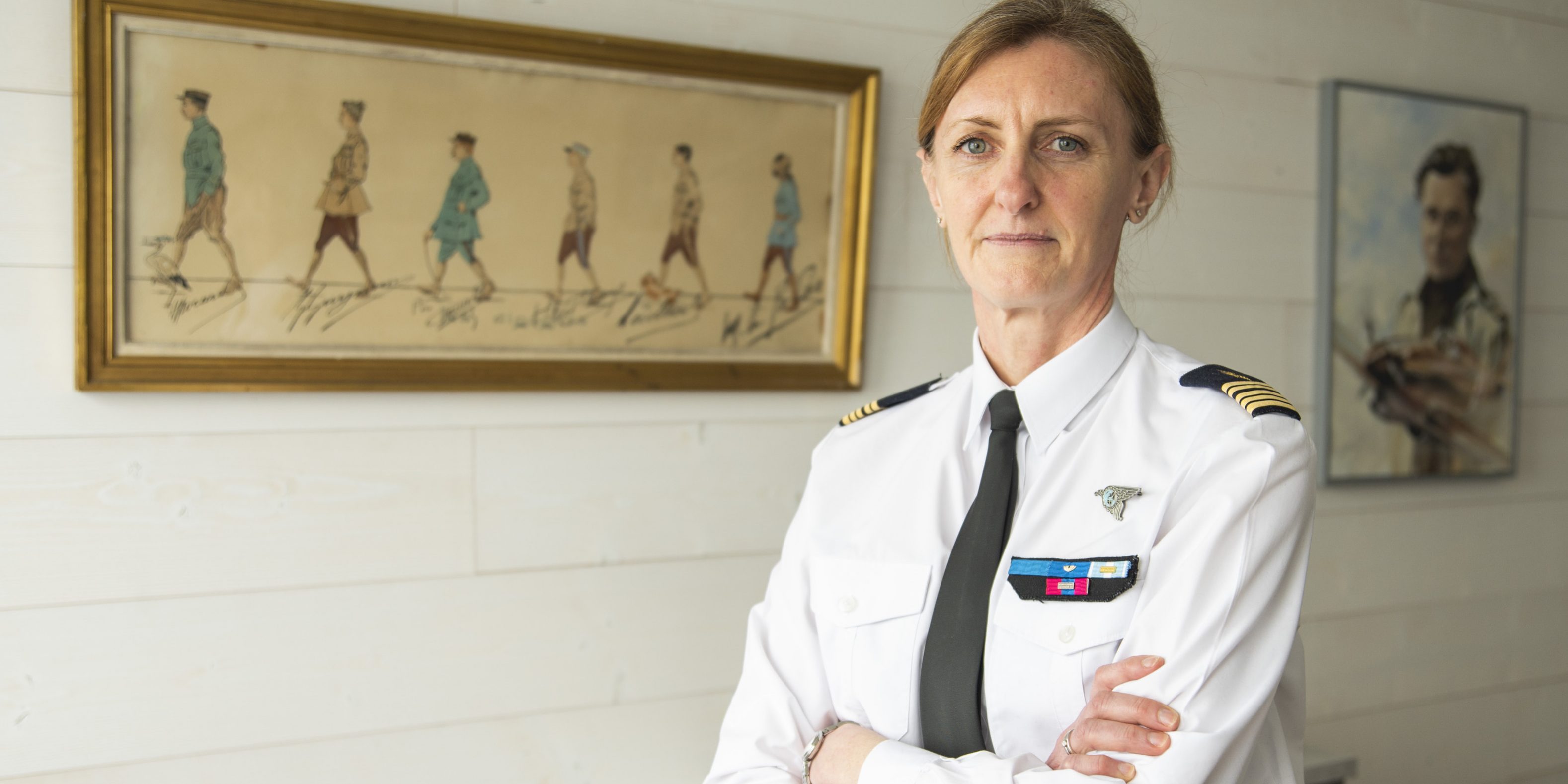 Interview de la colonel Borrel par Miss Konfidentielle