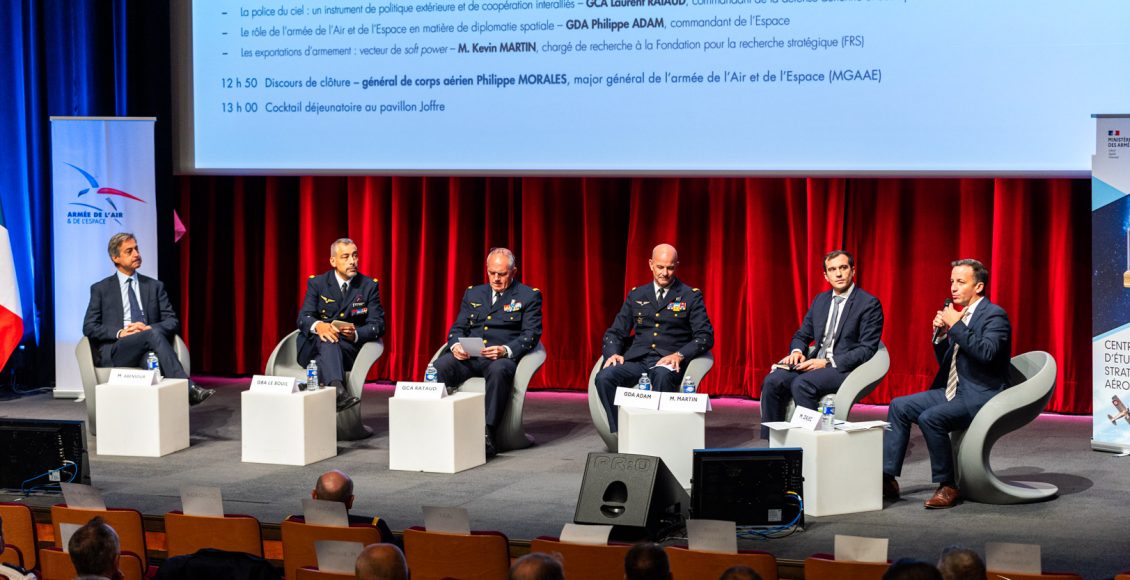 Conférence de l’armée de l’Air et de l’Espace : diplomaties aérienne et spatiale, outils stratégiques au service des intérêts français organisée par le CESA _ sur misskonfidentielle.com _4