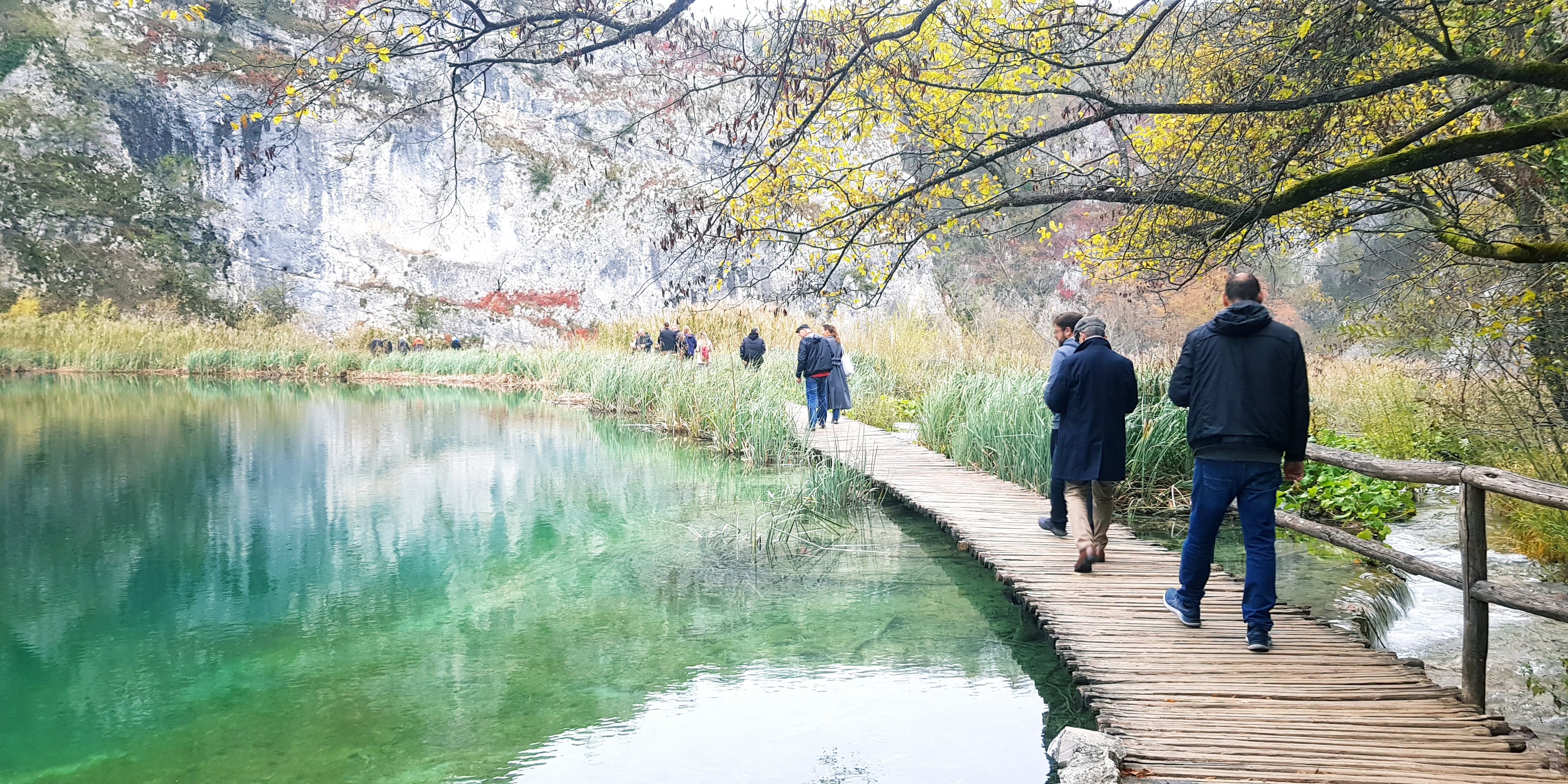 Tourisme – Parc national des lacs de Plitvice : Tourism – Plitvice Lakes National Park © Valérie Desforges
