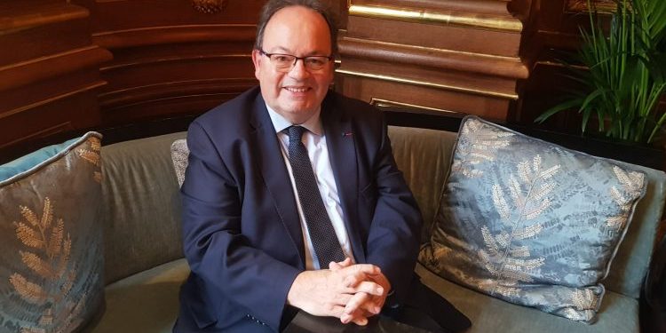 Hugues BESANCENOT, préfet honoraire © Miss Konfidentielle