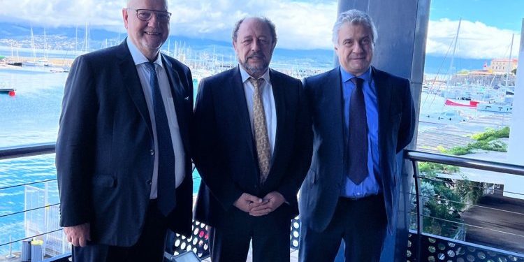 De gauche à droite : Jean DOMINICI, Philippe FRANÇOIS, Jean-François PAOLI