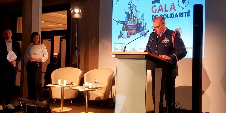 Major Pascal BROQUARD, Mélanie CROZAT-BENARD, Olivier SARRETA au 2è Gala des blessés de l’association Solidarité nationale pour le handicap et les blessés militaires (SNHMB) © Valérie Desforges