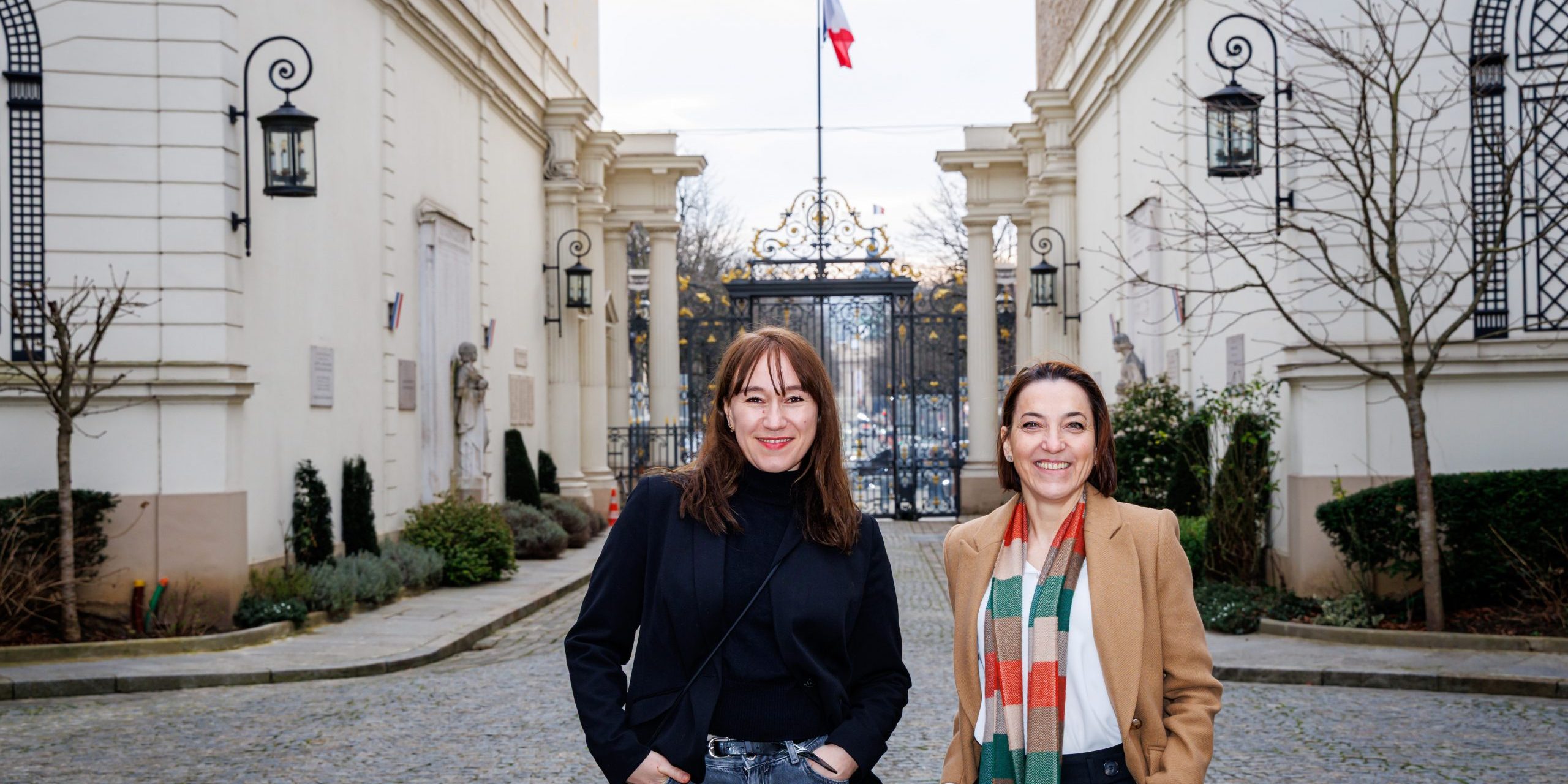 Hôtel de Beauvau, Paris – Hélène FISCHBACH Directrice du festival international Quais du Polar et Miss K membre du jury du prix Court Polar avec la Police nationale, 21 février 2025 © Ministère de l’Intérieur/DGPN/SICOP/J.ROCHA