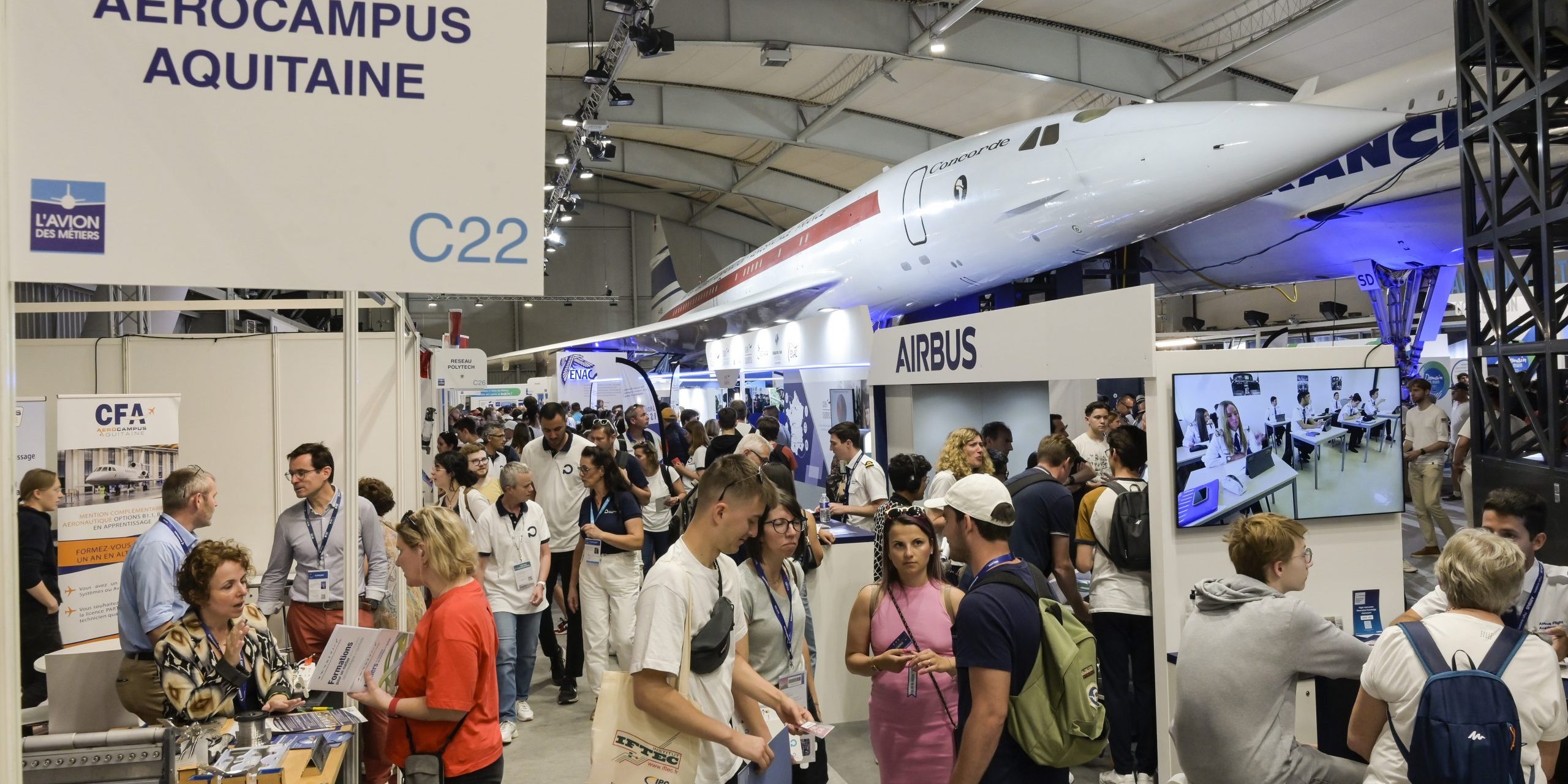 L’Aero Recrute, Avion des Metriers