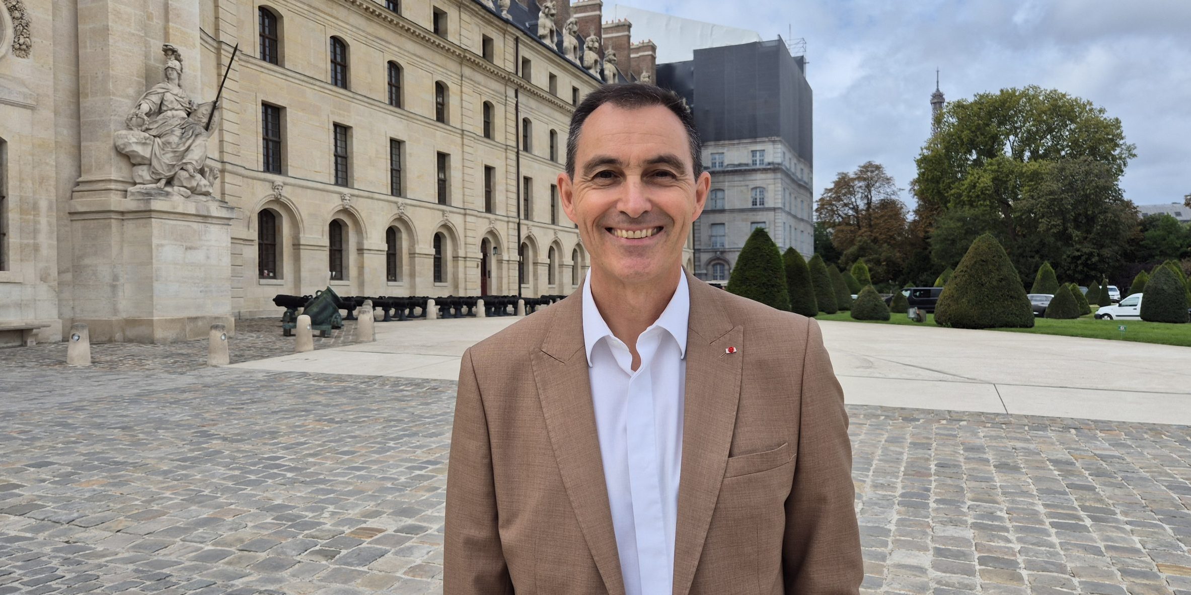 Interview du Général d’amée Christophe ABAD, ancien GMP, à l’hôtel national des Invalides (septembre 2025) ©Miss Konfidentielle